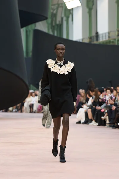 Look 14